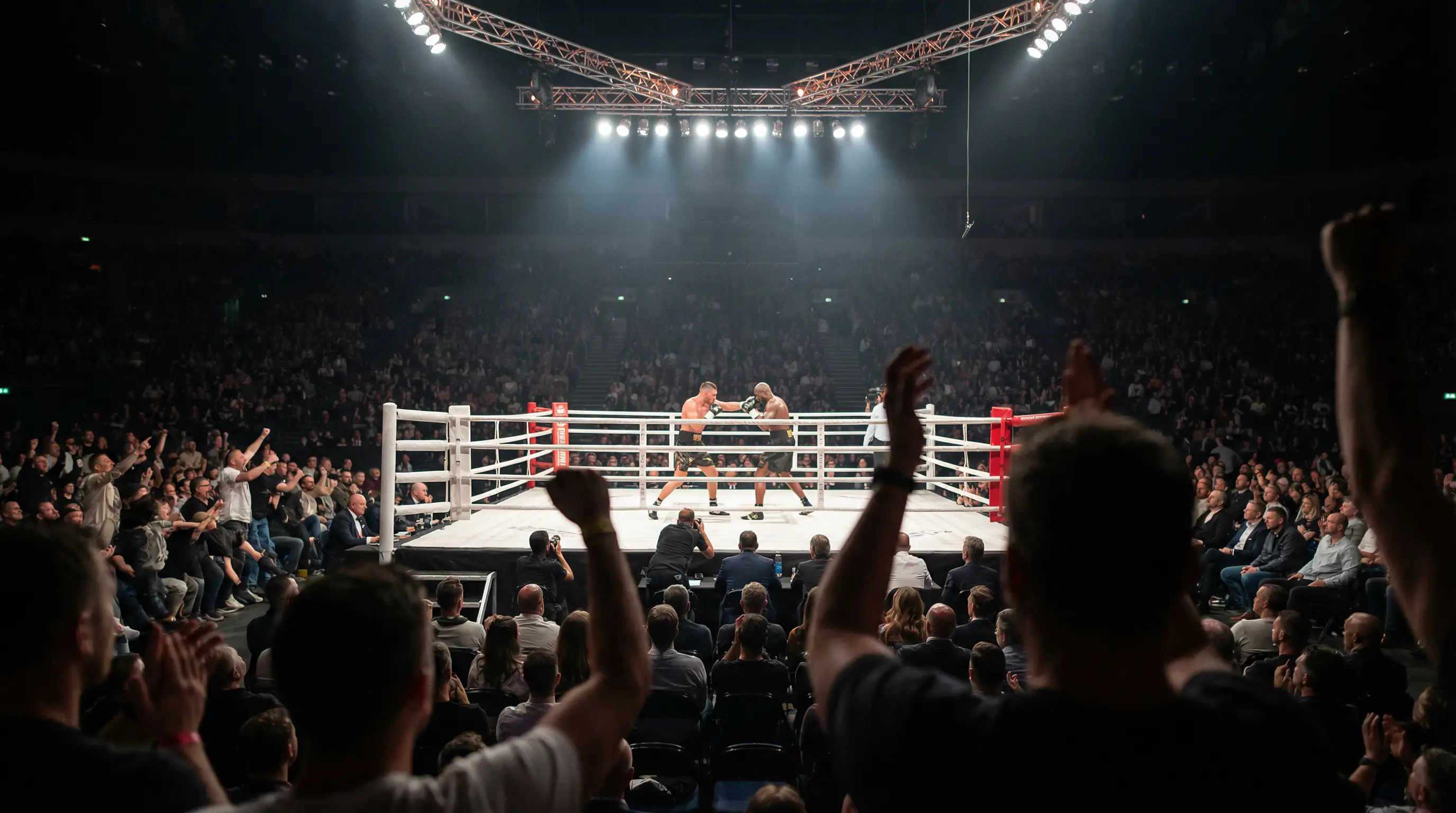 Boxkampf aus Zuschauerperspektive im Stadion — Boxen Livewetten