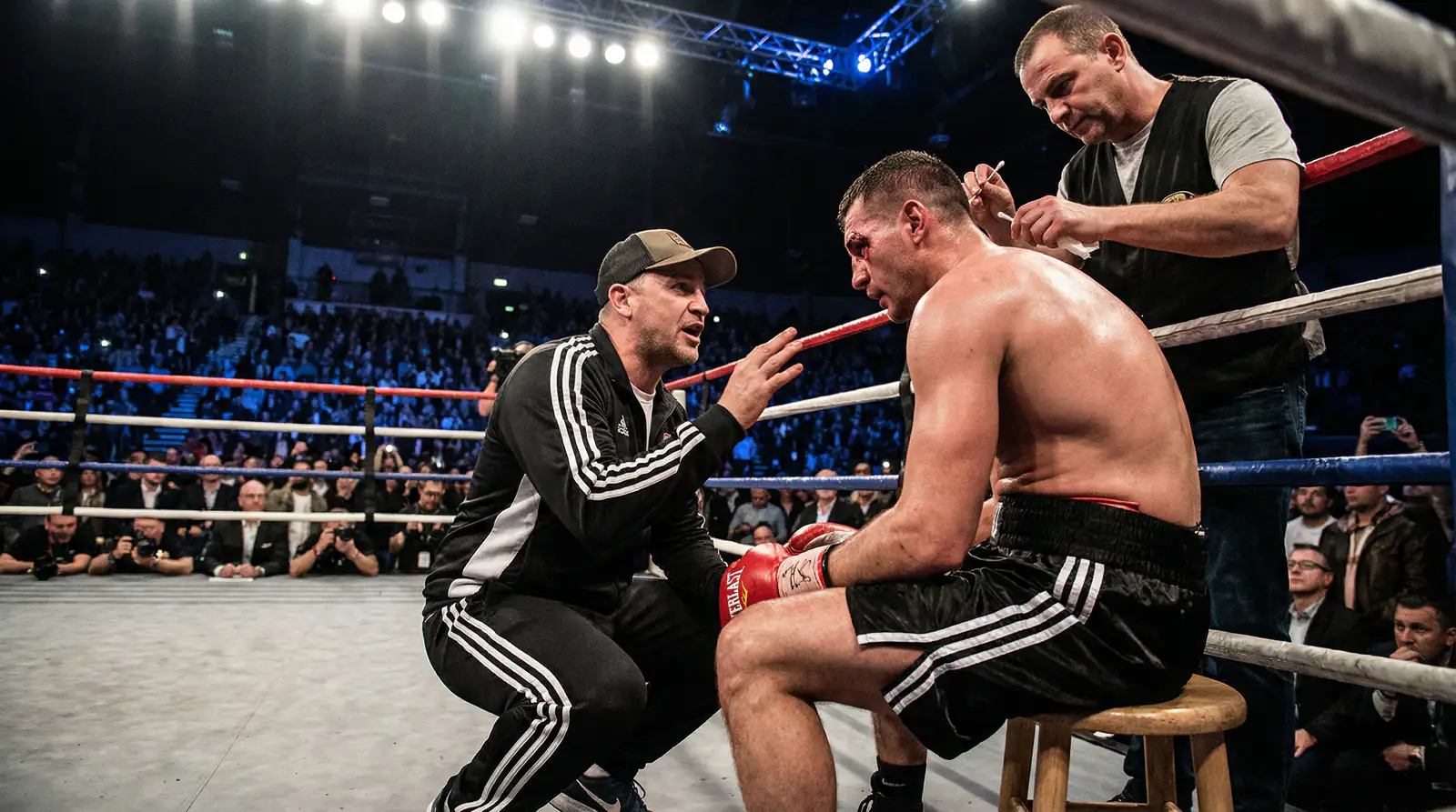 Boxen Livewetten: Boxer in der Rundenpause mit dynamischen Quoten